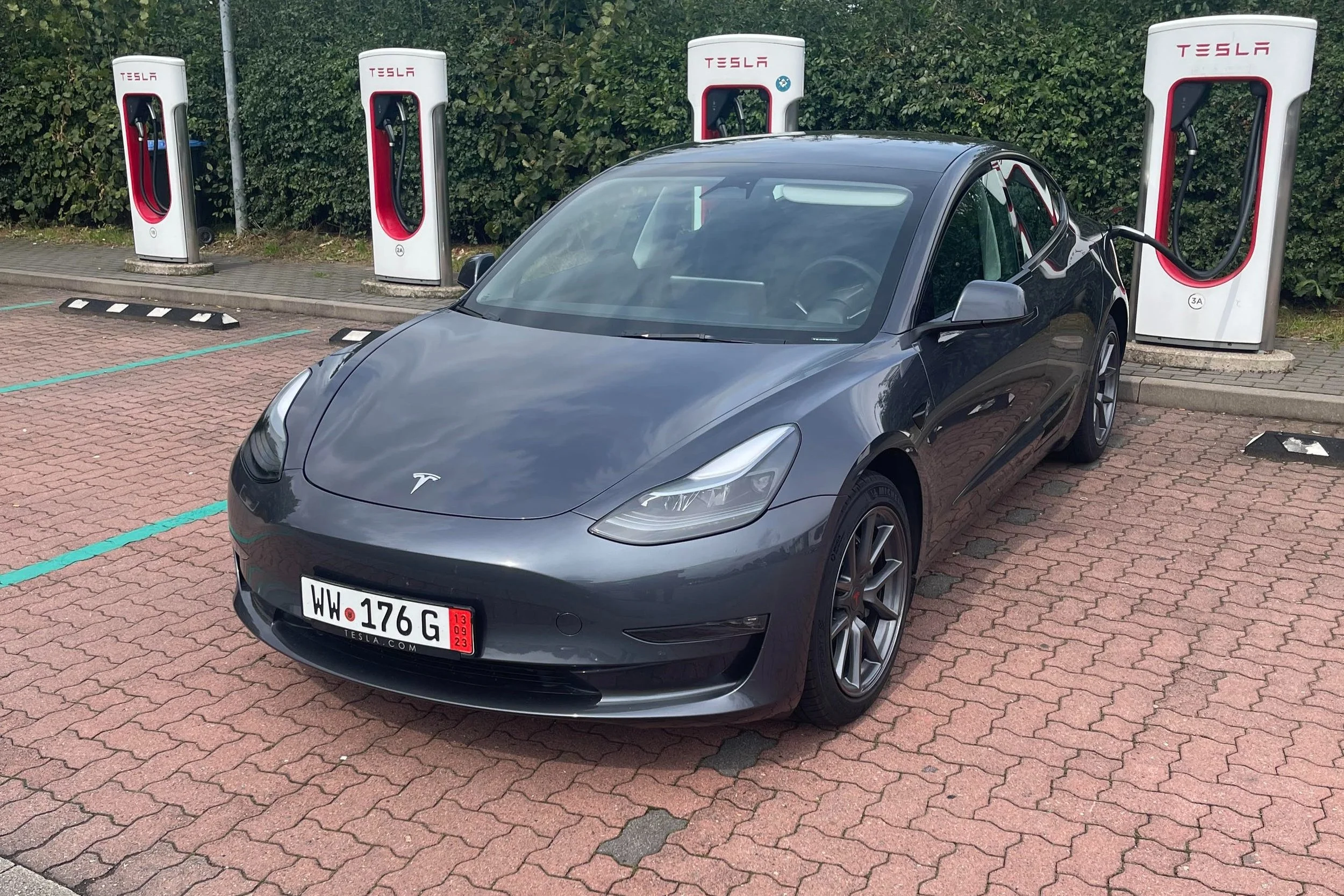 Tesla Model 3 Long Range 4WD sähköauto tuonti